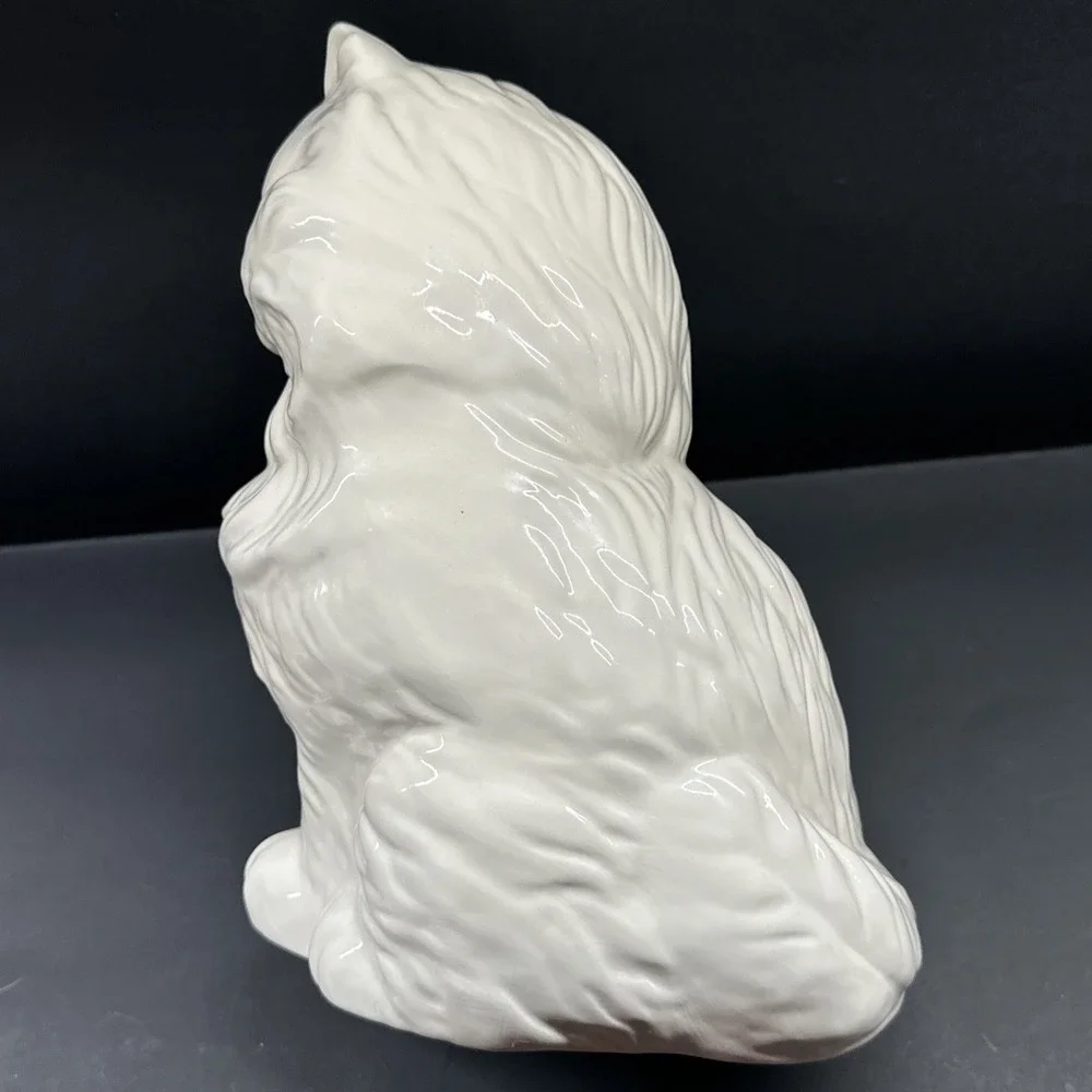Vintage Ceramic White Persian Cat Figure Statue Long Haired Tongue 10